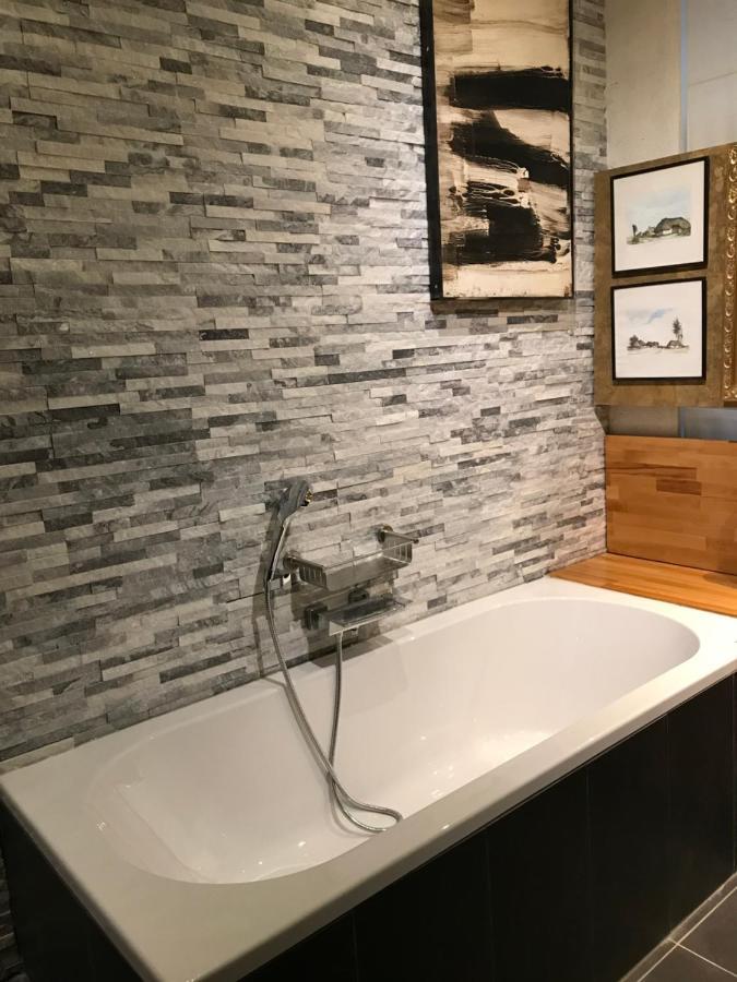 Caravaggio Boutique Suites Антверпен Екстериор снимка