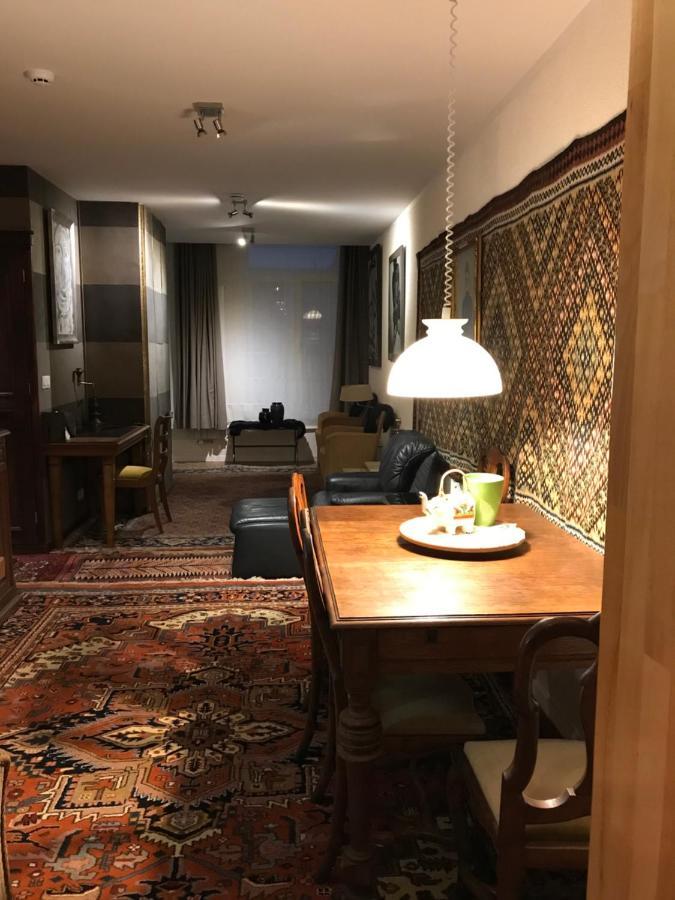 Caravaggio Boutique Suites Антверпен Екстериор снимка